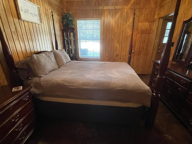 Second furnished bedroom